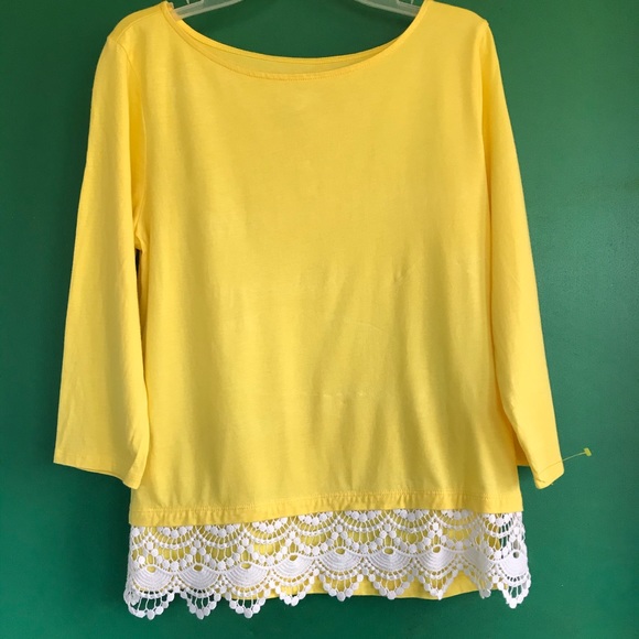 🎊Host Pick🎊 ST John’s Bay Women’s shirt - Picture 1 of 6